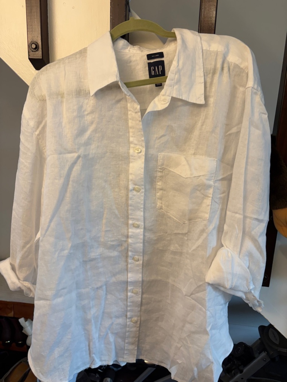GAP women’s White Linen Button-Down Shirt - Lightweight Classic NWOT
